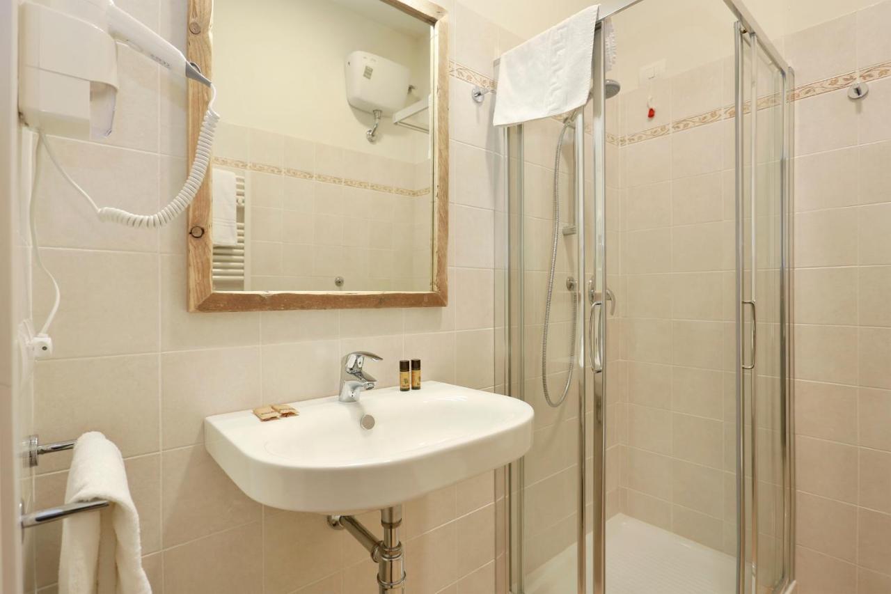 Tornabuoni Boutique Bed & Breakfast Florenţa Exterior foto
